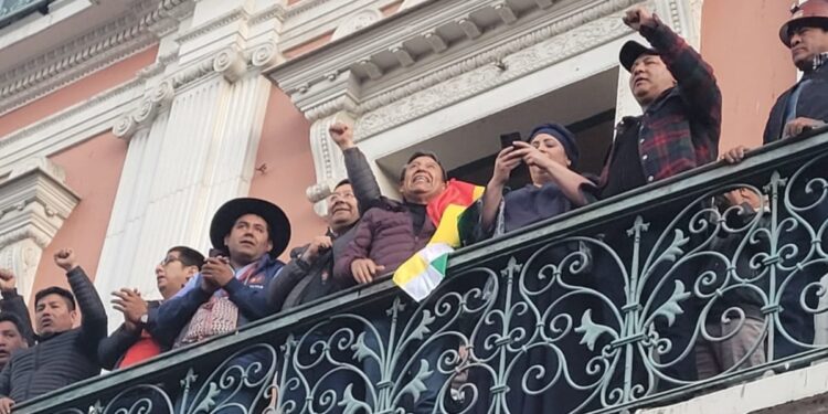Fracasa intento de golpe de estado en Bolivia