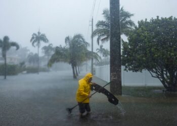 Las nuevas medidas de asilo para migrantes en las fronteras de EEUU llegan a un tribunal a través de una demanda de derechos civiles.