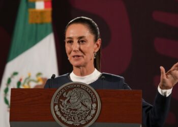Futura mandataria de México y vicepresidenta de EE. UU. hablan de migración, drogas y crisis climática