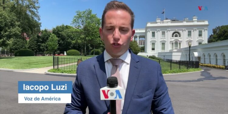 Biden reafirma su candidatura en mitin tras debate de CNN