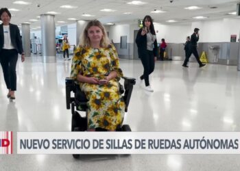 Sillas de ruedas autónomas entran en servicio en el Aeropuerto Internacional de Miami