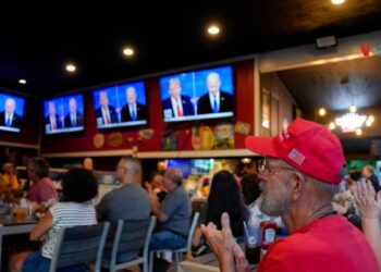 Analistas políticos coinciden en que el precandidato republicano, Donald Trump, resultó vencedor del primer debate electoral