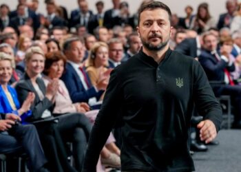 Kiev califica de absurda oferta de tregua de Putin