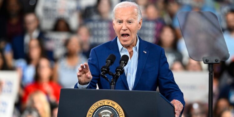 Biden se lanza a recaudar fondos tras debate presidencial de CNN