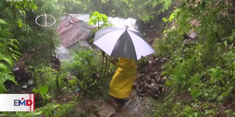 Intensas lluvias causan decesos y destrucción en El Salvador