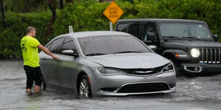Florida: Temporada de huracanes de 2024 comienza con un diluvio