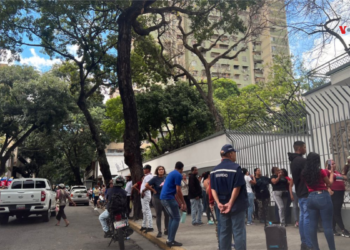 Gobierno de Maduro pone a prueba su maquinaria en ensayo de elección presidencial