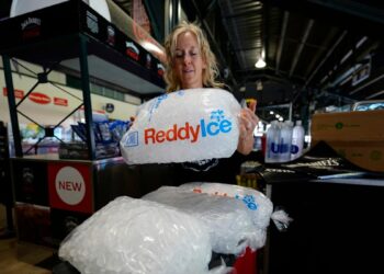 Una intensa ola de calor que azota el noreste de los EEUU podría afectar a más de 70 millones de personas.