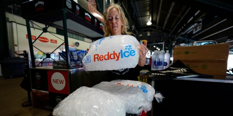 Una intensa ola de calor que azota el noreste de los EEUU podría afectar a más de 70 millones de personas.