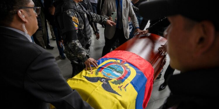 Testigo afirma que pagaron 200.000 dólares por asesinar a candidato presidencial en Ecuador