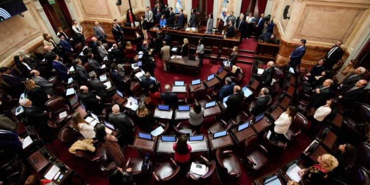 Argentina: Tras seis meses de trabas, Milei logra la aprobación de sus primeras leyes en la Cámara de Diputados