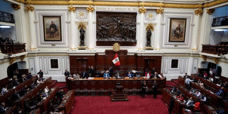 Congreso peruano acelera leyes que atentarían contra sistema democrático: Human Rights Watch