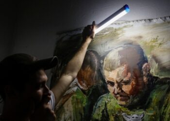 En Fotos | Kiev enfrenta la oscuridad mientras la red eléctrica es golpeada por ataques rusos