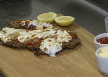 Triunfa en Miami la “MessiMilanesa”, la milanesa elaborada con la receta de la madre de Messi
