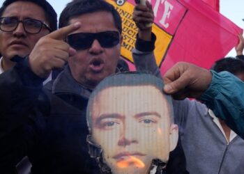 protestas en rechazo a anunciada eliminación de subsidio a combustibles