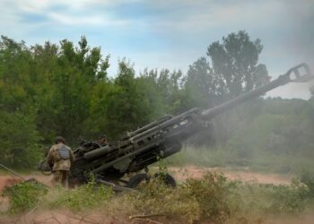 El Pentágono cambia su retórica sobre el fuego cruzado de Ucrania hacia Rusia