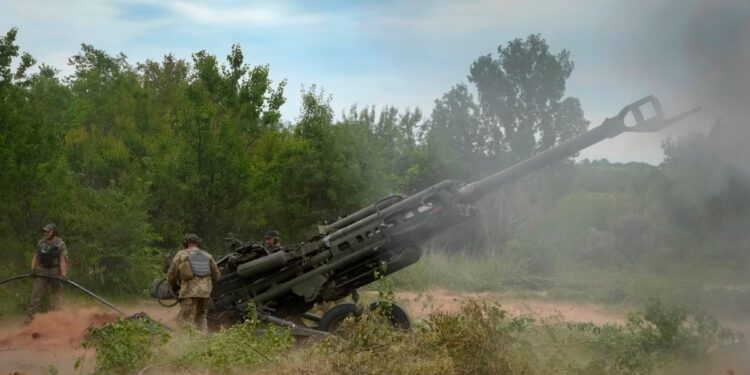 El Pentágono cambia su retórica sobre el fuego cruzado de Ucrania hacia Rusia