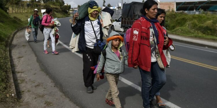 ¿Qué sucederá con los venezolanos sin visa en Perú tras nueva norma de migraciones?