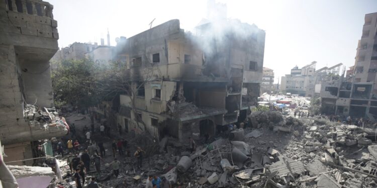 Miembros del Consejo de Seguridad de la ONU respaldan propuesta de EEUU de un alto el fuego en Gaza, Hamás afirma que está listo a cooperar.