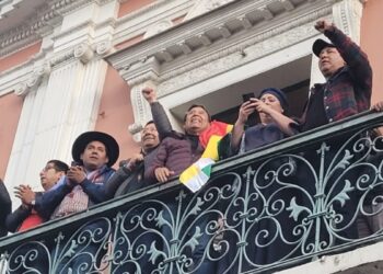 En Bolivia, un frustrado golpe de estado genera un sentimiento de confusión y dudas