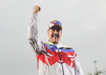 Maduro se reconoce como el David que luchará contra Goliat en las presidenciales