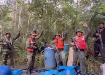 FANB desmanteló y destruyó material empleado para la minería ilegal en el sector San Antonio en Amazonas