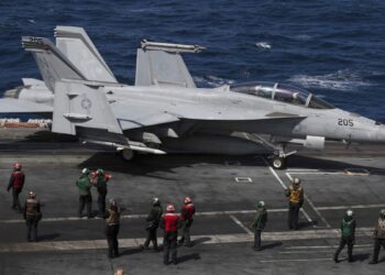 Portaaviones de EEUU llega a Corea del Sur en demostración de fuerza