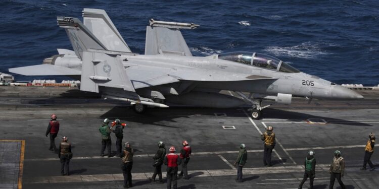 Portaaviones de EEUU llega a Corea del Sur en demostración de fuerza