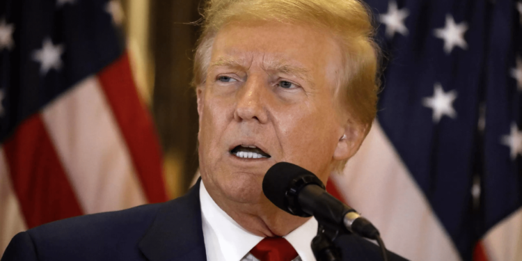 Trump propone una liga de lucha al estilo UFC compuesta por migrantes violentos