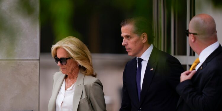 Hunter Biden fue declarado culpable de tres delitos graves en una Corte de
Delaware.