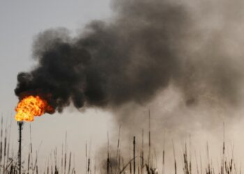 Venezuela recurre a flota oscura para proveer petróleo a su aliado Cuba