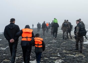 El Alto Comisionado de Naciones Unidas para los Refugiados advierte de un preocupante increment de refugiados debido a las guerras.