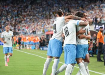 Uruguay pasa a cuartos de final de Copa América con goleada a Bolivia