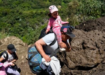 Temporal deja siete fallecidos, 22 heridos y 16 desaparecidos en Ecuador