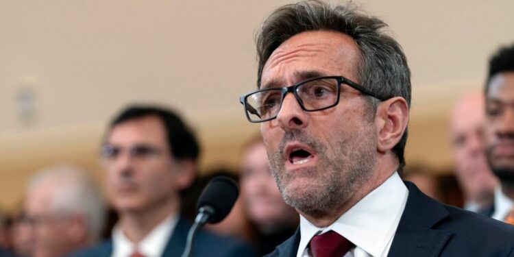 Principal negociador de rehenes de EEUU defiende intercambio de prisioneros con países extranjeros