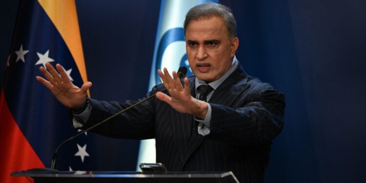 Tres detenidos tras mitin de Machado; Investigan supuesto plan contra un puente