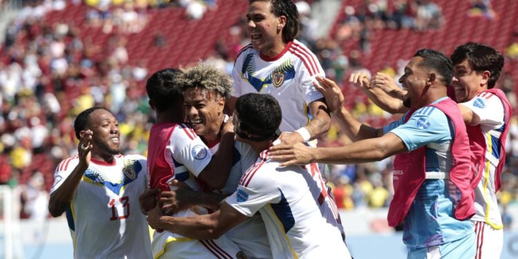 Venezuela se impone a Ecuador en su debut en la Copa América 2024