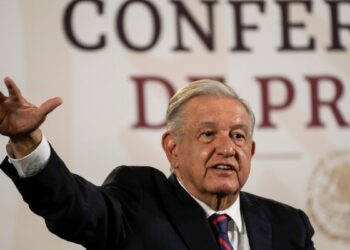 López Obrador admite el desplazamiento de miles de personas por la violencia en el sur del país