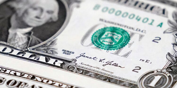 El presidente de la Reserva Federal, Jerome Powell, destacó la disminución en inflación pero no descartó un recorte en las tasas de interés.