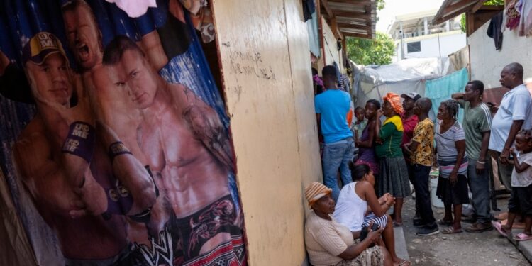 Temperaturas extremas llegan a Estados Unidos, las autoridades buscan medidas para evitar que aumenten muertes en los lugares de trabajo.