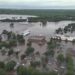 Inundaciones obligan a habitantes a dejar sus casas en partes de Iowa; ola de calor sigue en EEUU