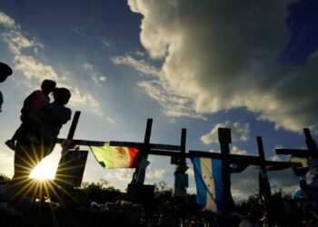 Las redes sociales abren nuevas vías para capturar a futuras víctimas de
trata, en una tendencia que va en auge