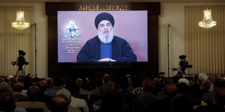 Líder de Hizbulá advierte que «no hay lugar seguro» en Israel si estalla la guerra