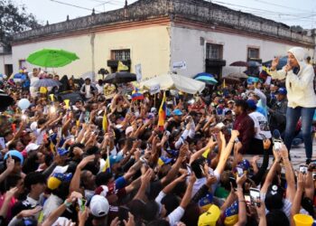 Machado dice que falta 1 mes para “ganar”. Nombran 3 nuevos obispos.