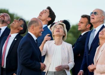 Líderes del G7 abordan la cuestión migratoria en el segundo día de su cumbre en Italia