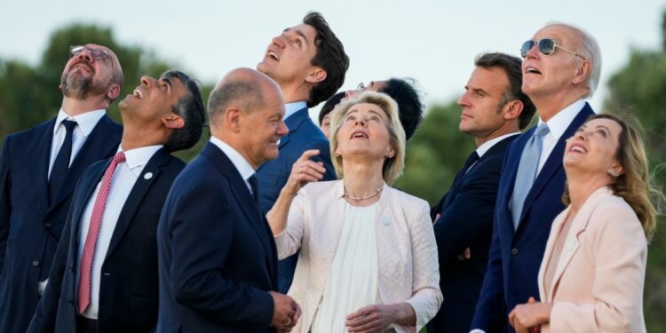 Líderes del G7 abordan la cuestión migratoria en el segundo día de su cumbre en Italia