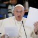 El papa Francisco dice al G7 que los humanos no deben perder el control de la IA