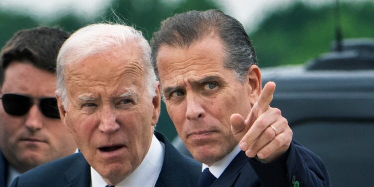 Biden descarta conmutar sentencia de su hijo Hunter