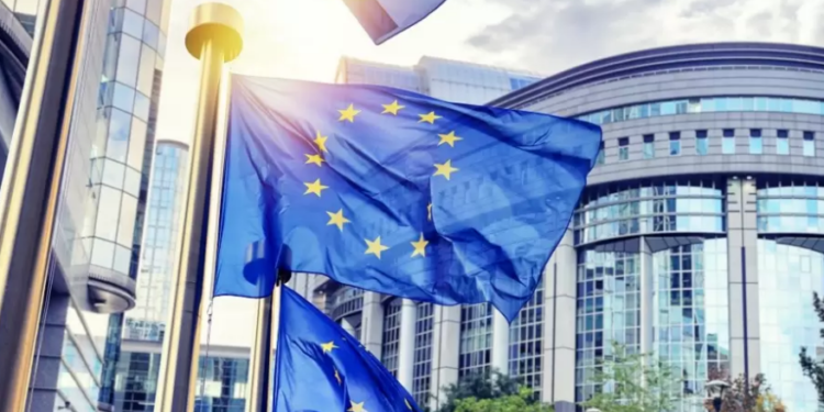 La UE, reinventarse o perecer