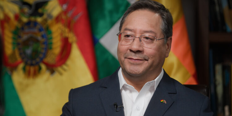 Luis Arce agradece a Lula da Silva y a Nicolás Maduro por su «respaldo» a la democracia